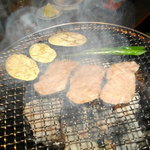 火宴 - 炭火で喰らうあしたか牛は最高！