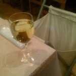 ビストロ・ヴニーユ・ド・プロヴァンス - 荷物を入れるのが出てきました