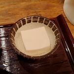 Kyuushuusanchoku Robata Katete - 小鉢の冷奴