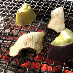 まほろば囲炉裏 - アワビタケとさつまいも