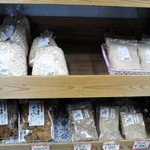 農産物直売所さくら市場 - 店内の様子です