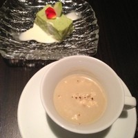 MAIMON GINZA - 頼んでないけど来たお通し的な冷製スープなど