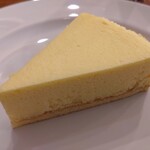 パティスリーカフェ ソラ - 白スフレチーズケーキ440円(税込)