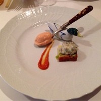 ル コルヴェール - トマトのムース。パプリカのペースト(^L^)