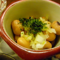 巽蕎麦 志ま平 - 前菜：味噌豆