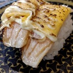 Hamazushi - 炙りとろサーモンチーズ