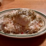 Wine Terrace Yu-me - いぶりがっこ、半熟卵、グアンチャーレのポテサラ680円