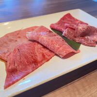 焼肉うしごろ 新宿三丁目店 - 