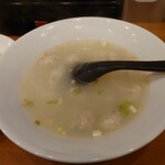 Fukumasusaikan - 福建扁肉ワンタンスープ