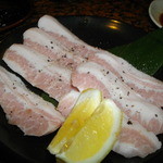 火宴 - 朝霧産ヨーグル豚　絶品！