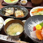 まこと寿司 - 煮魚定食 1,300円