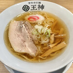 Ougami - 醤油らーめん　700円