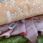 Suzuka Sandwich Cafe - 로스트 비프 샌드위치