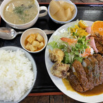 サンタローサ - ろーすかつ定食