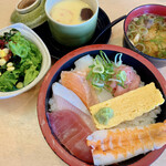 にぎりの徳兵衛 - 賑わい海鮮丼