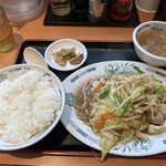 Hidaka Ya - 肉野菜炒め定食　750円