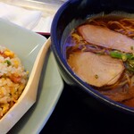 中華飯店孫悟空 - 料理写真:ラーメン炒飯コンビ 880円