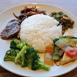 Warung Buddha - 日替わりプレート(Mサイズ)