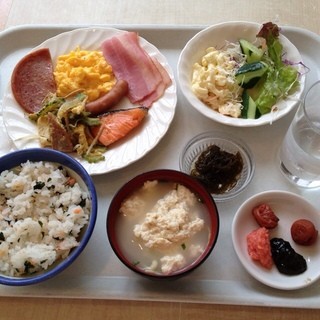 Hanamomi - ホテル3回目の朝ご飯。
                        ちょい飽きたかな？