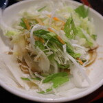 楽 餃子居酒屋 水道橋店 - サラダ