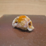 すし処 ひさ田 - のどぐろ。これもユニークに握ります。