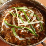 インドレストラン＆バー ディヤ - チキンバルタ "Chicken Bharta"「粗挽きした鶏肉を煮込んだカレー」※メニュー表記通り
