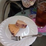 志摩ローズファーム　カフェ - ローズクーヘンセットＡ♬
アイスティーとローズクーヘンのセット( ´ ▽ ` )ﾉ