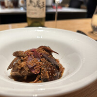 マンサルヴァ - 見た目からは想像つかない、この栗のラビオリーニ。
                      パスタ自体にも栗が練り込んであって、「栗ーー！」な感じが盛り上がります！