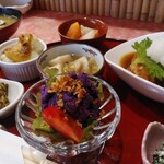 隠れ家ダイニング 旬菜酒歌 きんぎょ - 日替わり限定ランチ