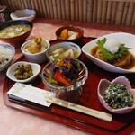 隠れ家ダイニング 旬菜酒歌 きんぎょ - 日替わり限定ランチ