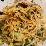 ラーメン二郎 - 赤酢投入～♪