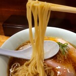 中華そば しば田 - 麺リフト　中華そば