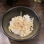Usagi - チーズご飯(150円)。食べ終わった担々麺のスープをかけてリゾット風に。担々麺ハンターとしてのたしなみ……