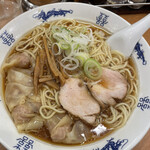 中華そば 共楽 - ワンタン麺