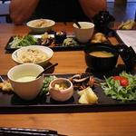 PRANA - 玄米とオーガニック野菜（7種）のプレート