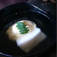 京都 吉兆 名古屋店 - 湯葉のしんじょうと胡麻豆腐のお椀