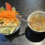 マヤレストラン - サラダとスープ