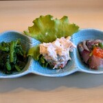 Gifu Hatsu Zushi - ○タコ？とイカ？のマヨネーズ和え
                      多分食べた感じはそうだと思った。
                      
                      刻んだ蛸と烏賊がマヨネーズで和えられていた。
                      
                      それだけで美味しい味わいになっちゃってるねえ。
                      
                      お酒のアテにも良さげ。