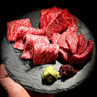 Buy a whole head of our special ``Oita Bungo Wagyu Beef''!