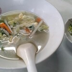 土浦飯店 - 炒飯の野菜スープ