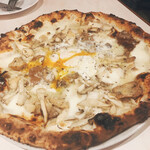 アズーリ - フンギスペチャーレ 卵トッピング