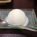 温泉民宿 いなりや - デザートのアイス　