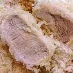 成蔵 - 特ひれとんかつ定食を食べた感想を簡単に書きだしてみると
      ご飯はふっくらと炊きあがっていて大変美味しく、豚汁は具だくさんでウマウマで
      メインのヒレカツはヒレ肉なのに大変旨味が濃くてジューシーな味わいで