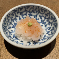 六雁 - 六雁(白エビの寿司)