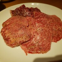 ビーフキッチン 恵比寿店 - タン、ハラミ、リブ芯