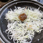 Hamaakari Chouonkaku - 自家製肉味噌と野菜の鉄板焼き 鳳凰卵も焼きました。