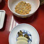 Hamaakari Chouonkaku - ぜんご漬け、柿大根 、塩と麹でねかせた塩納豆