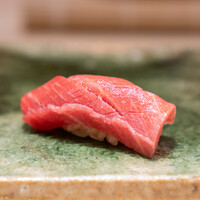 鮨 四心 - 大トロ