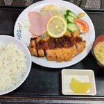 Doraibuin Kinkai - とんかつ定食　1300円