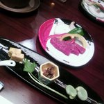 Saika Teiji Daiya - 前菜　陶板焼きの山形牛